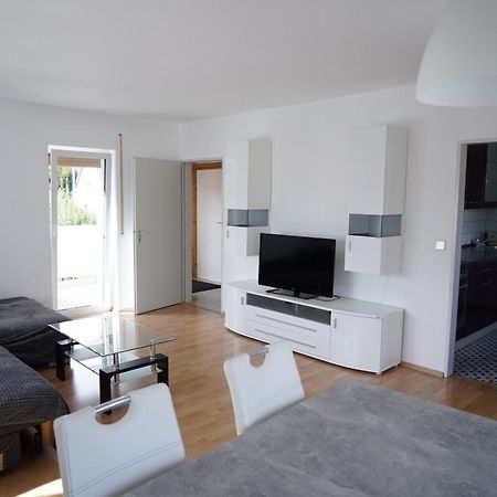 Helle 2 Zimmer Ferienwohnung Mit 63Qm In Троссинген Экстерьер фото