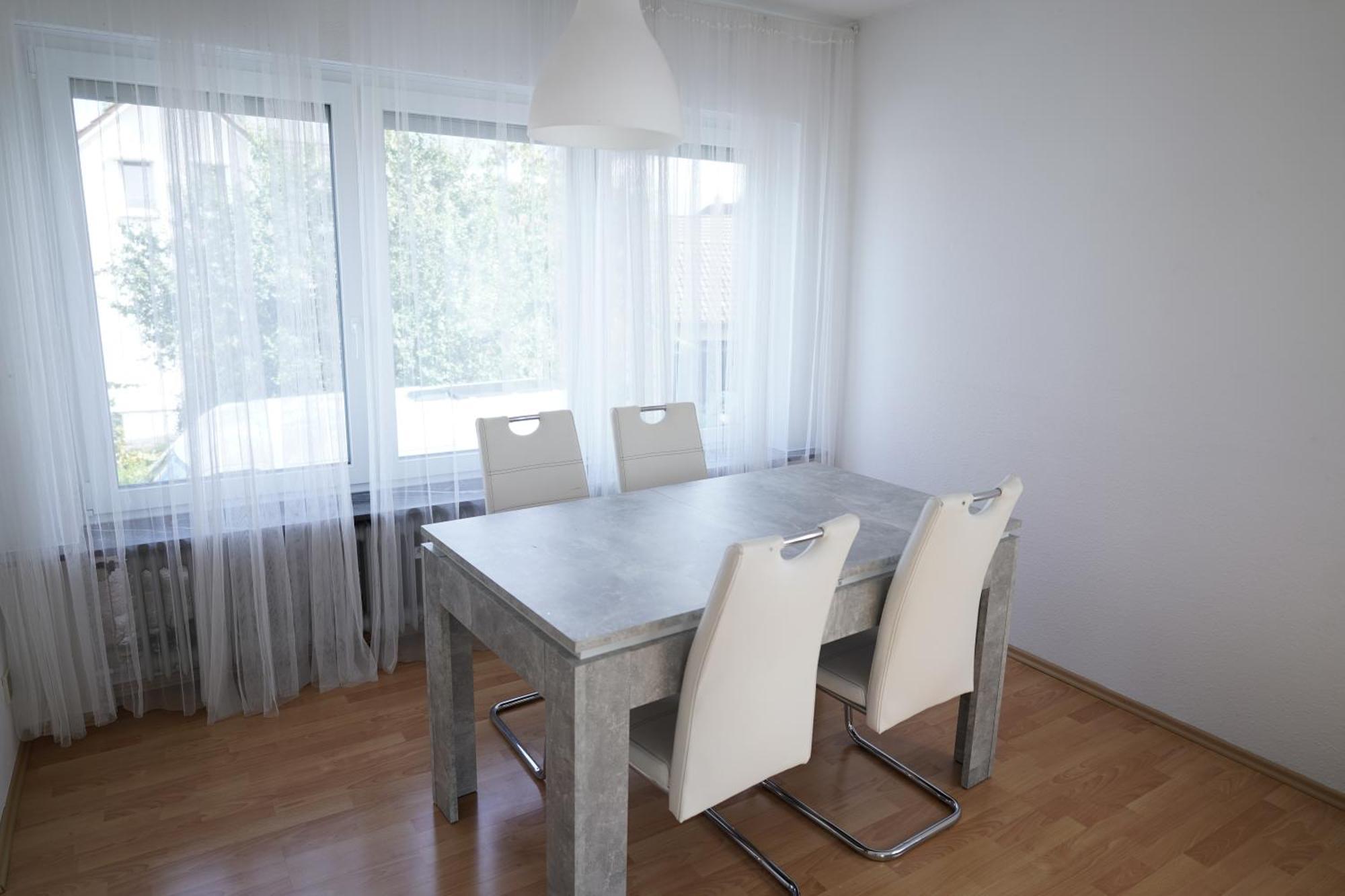 Helle 2 Zimmer Ferienwohnung Mit 63Qm In Троссинген Экстерьер фото